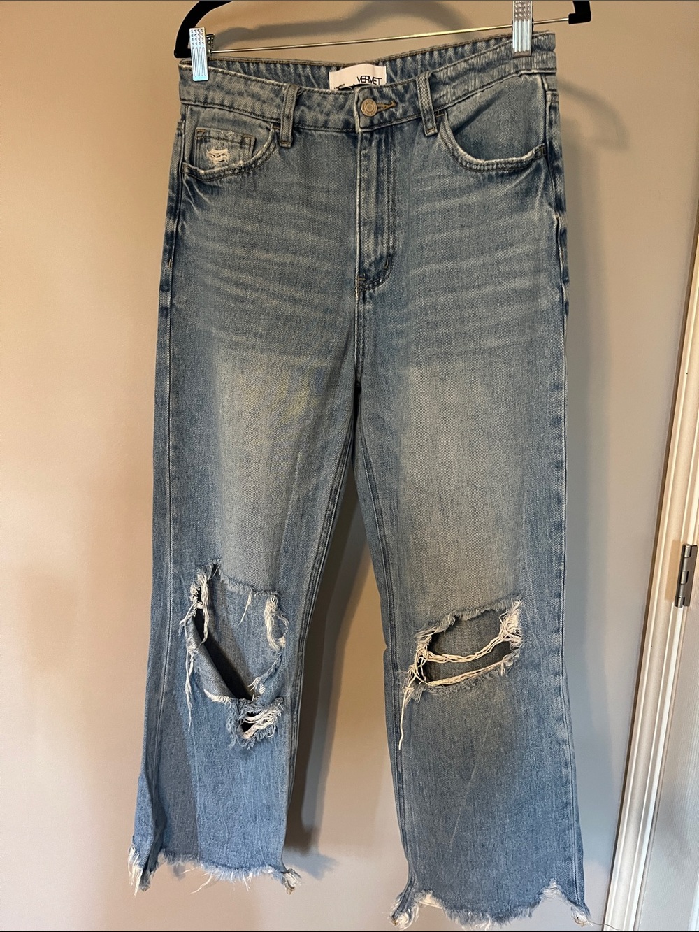 Vervet Vintage Wash Distressed Women’s Jeans - Light Blue
